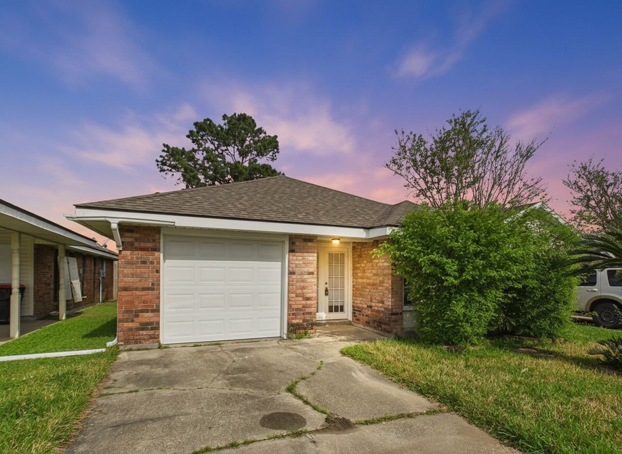 106 Doubloon Dr - Photo 2 of 32