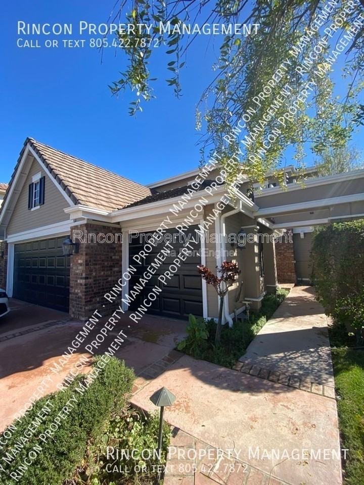 2870 Evesham Ave - Photo 3 of 42