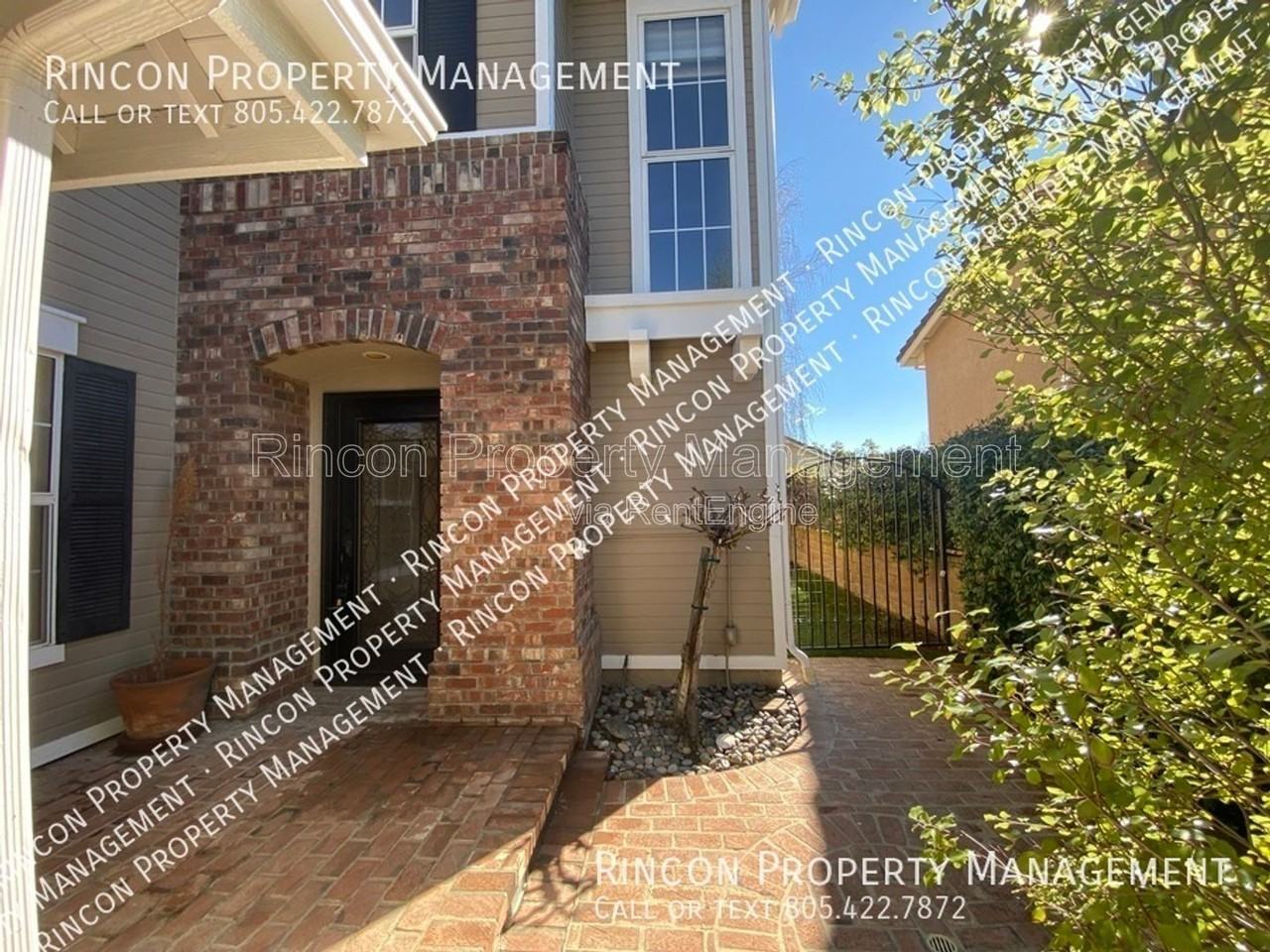 2870 Evesham Ave - Photo 5 of 42