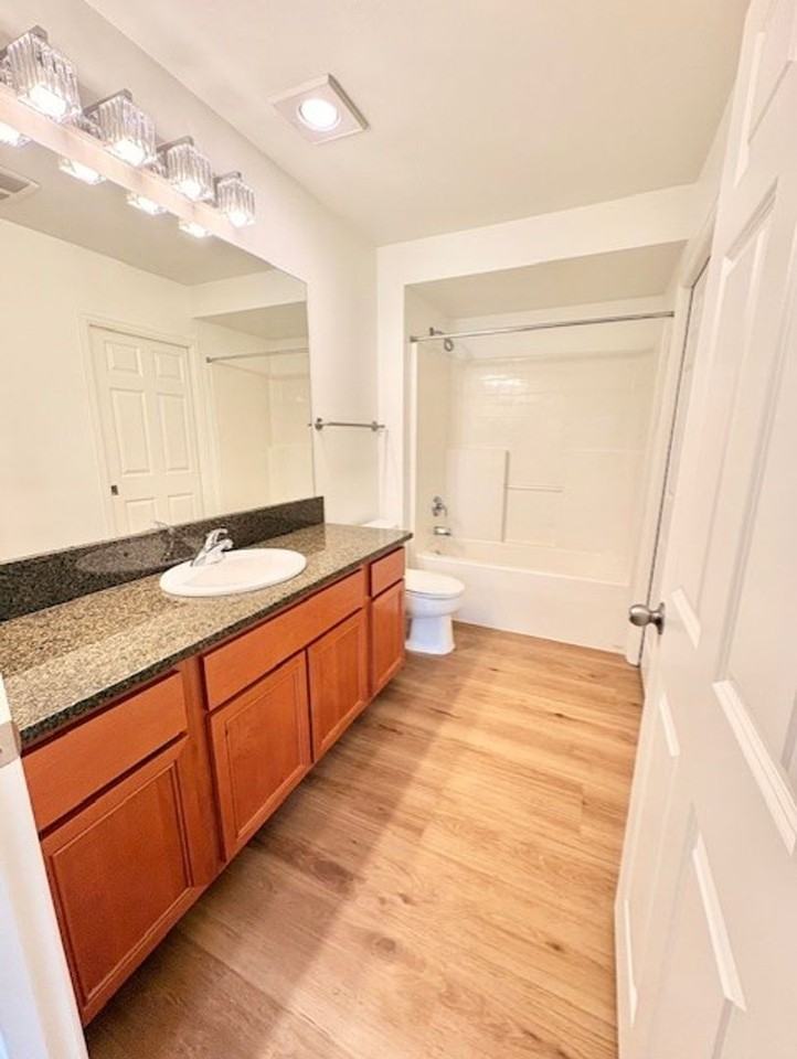 Nelson Apartments - Photo 2 of 26