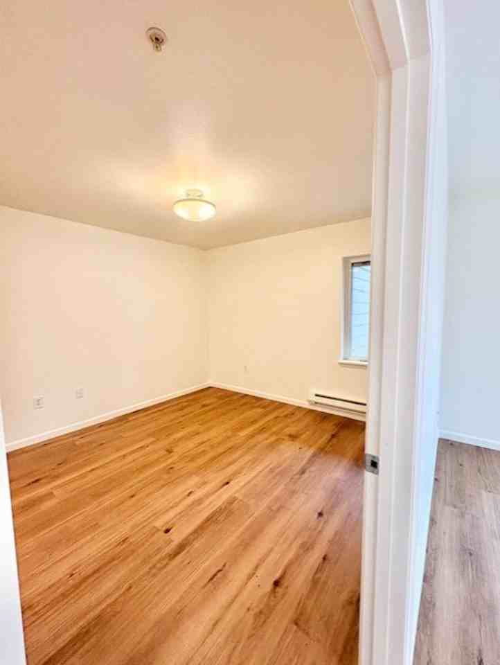 Nelson Apartments - Photo 4 of 26