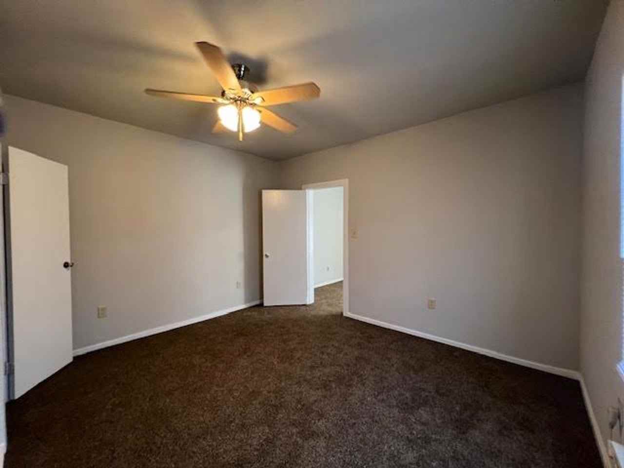 1212 Taylor St Unit A - Photo 4 of 11