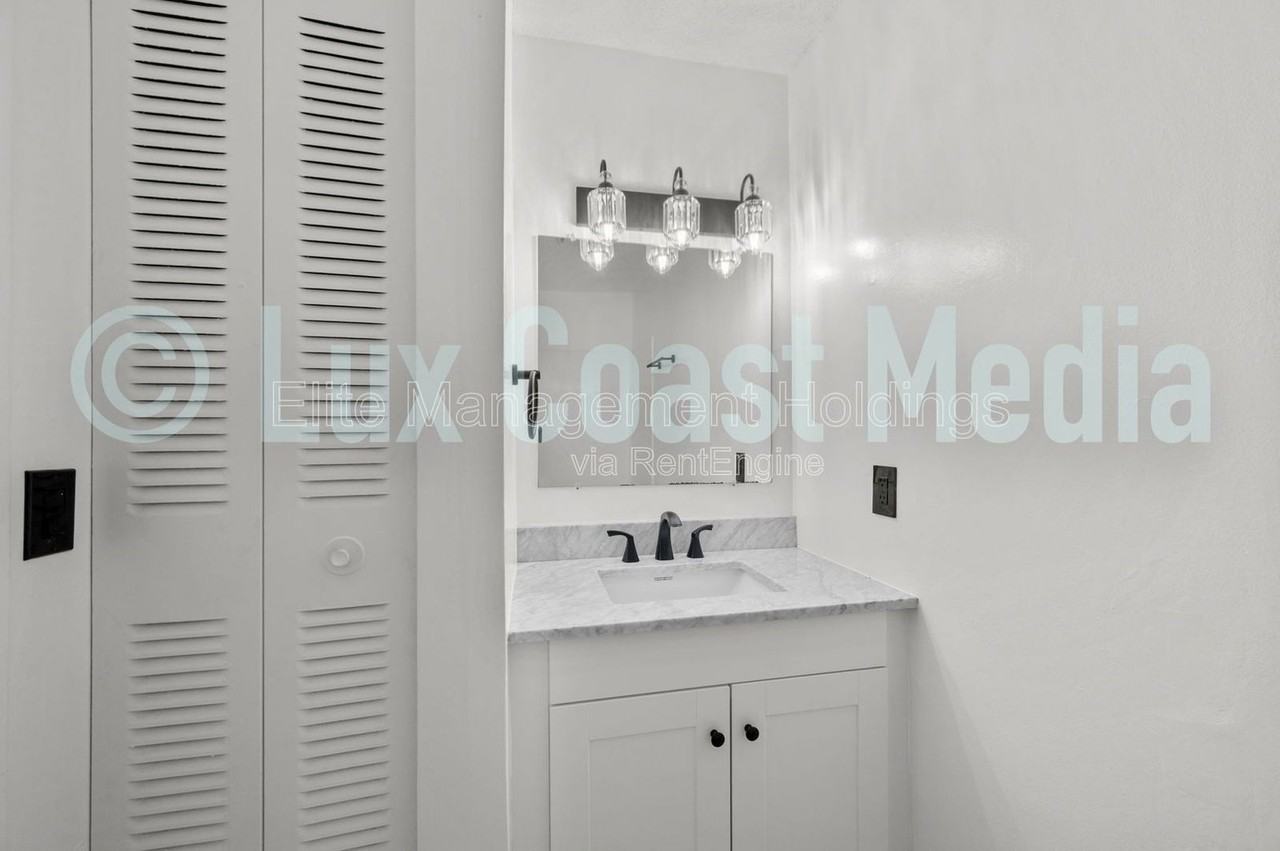 1595 40th Ave #K3 - Photo 2 of 17