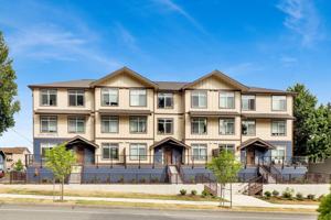 featured image of 619 E Myrtle St