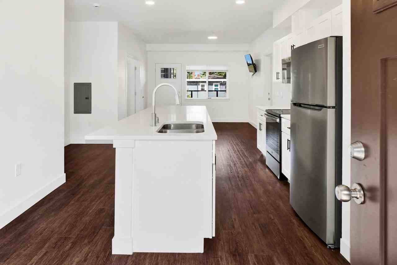 Flora Blue - Photo 7 of 50