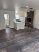 featured image of 125 W Burke St