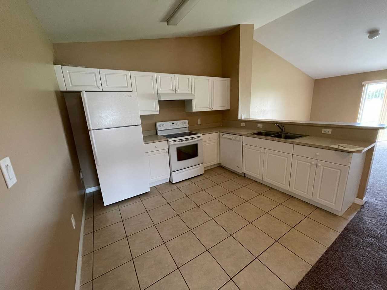 2519 Park Rd - Photo 3 of 23