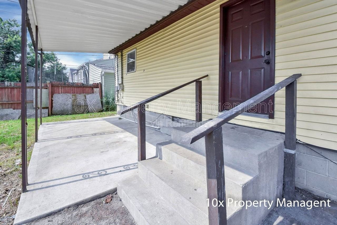 2316 Ontario St - Photo 3 of 24