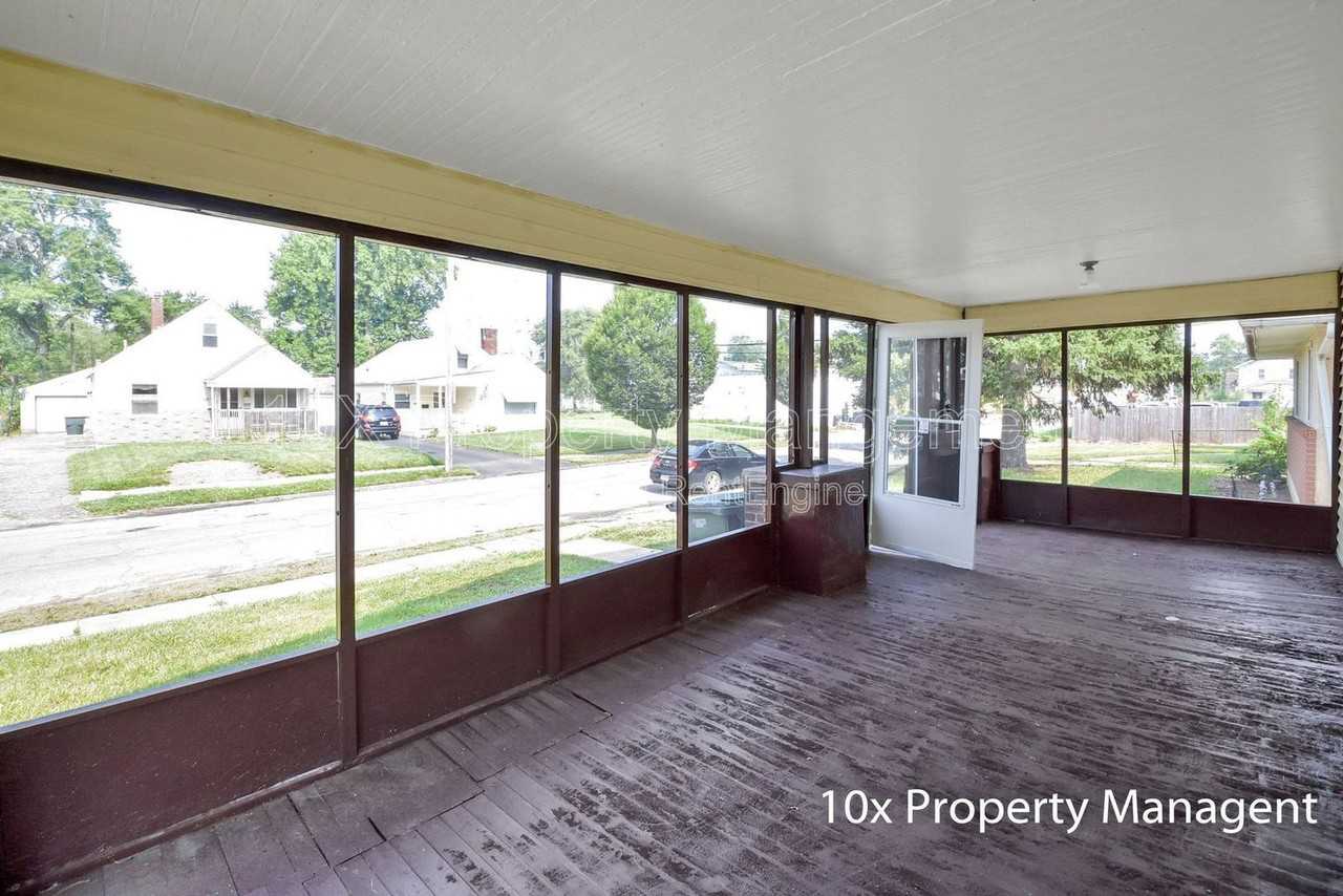 2316 Ontario St - Photo 4 of 24