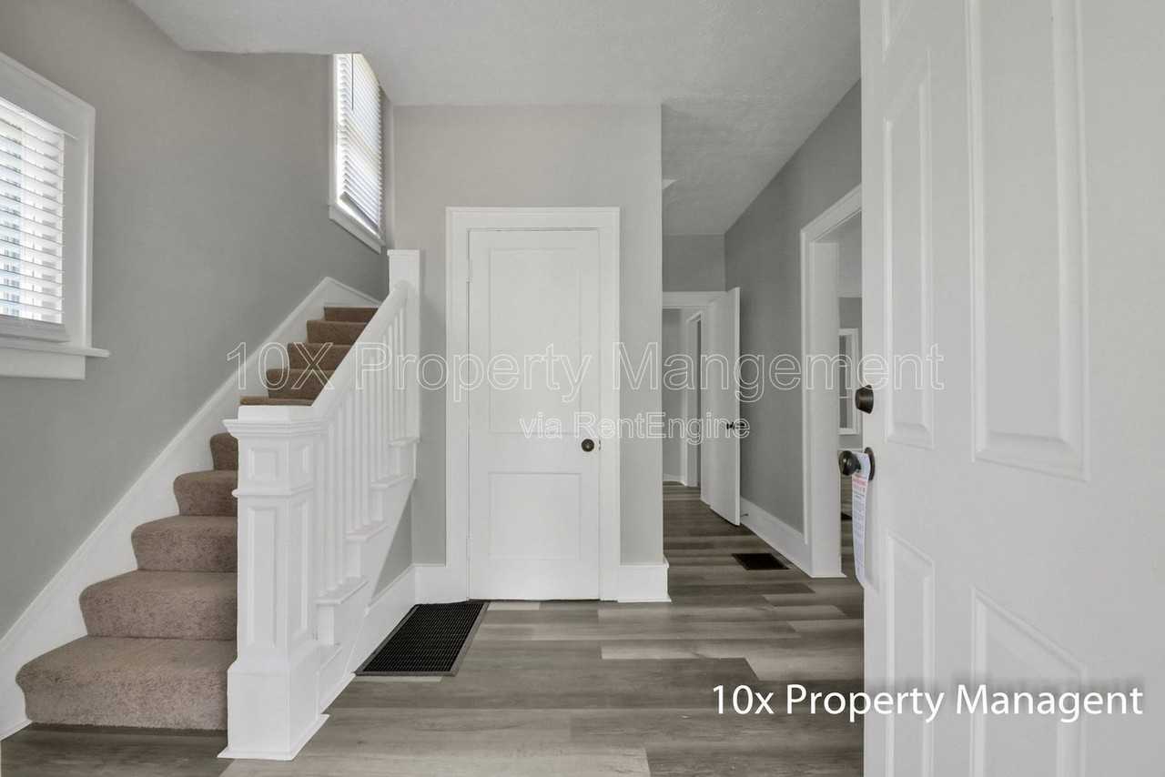 2316 Ontario St - Photo 6 of 24