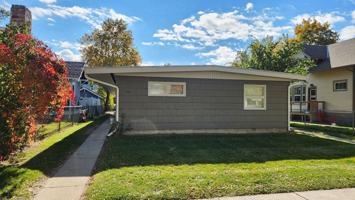 featured image of 425 S 5th St E