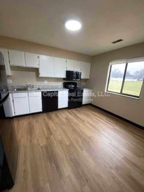 309 Southgate Dr - Photo 4 of 9