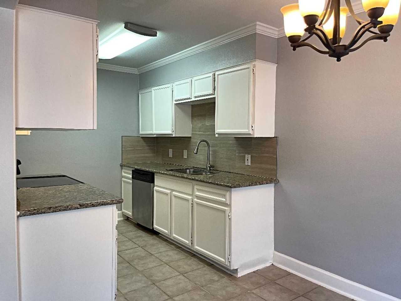 3065 Willow Pl - Photo 6 of 11