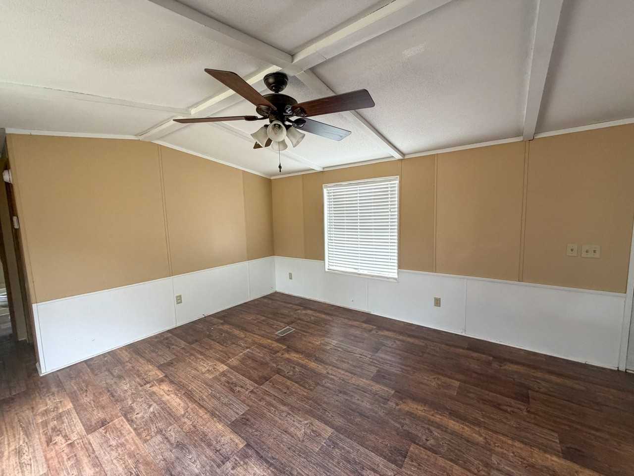 770 Highway 90 W - Photo 3 of 10