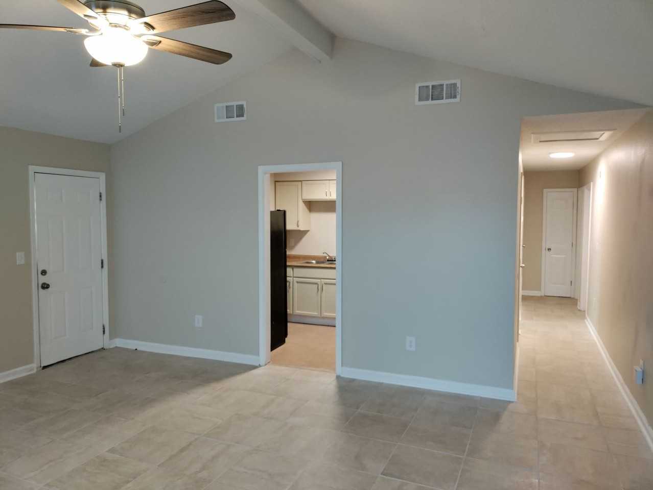 14729 Beekman Rd - Photo 2 of 14