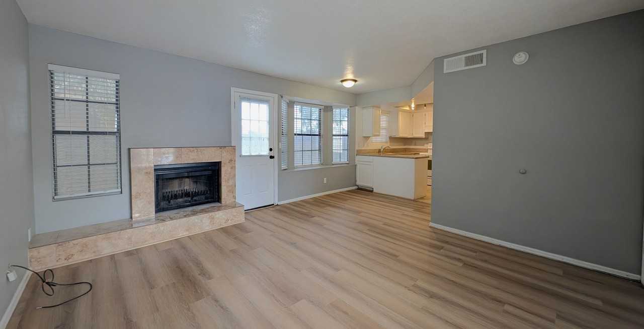 820 W University Dr #8 - Photo 6 of 33