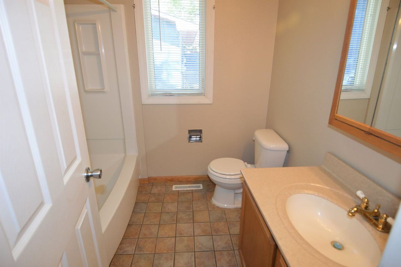 2602 11th Ave S - Photo 7 of 26