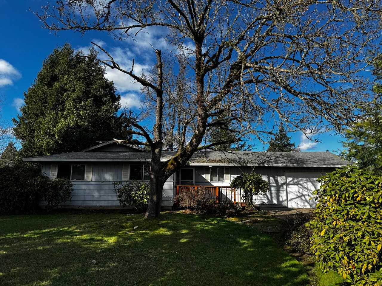 1104 Ginger Ave - Photo 3 of 7