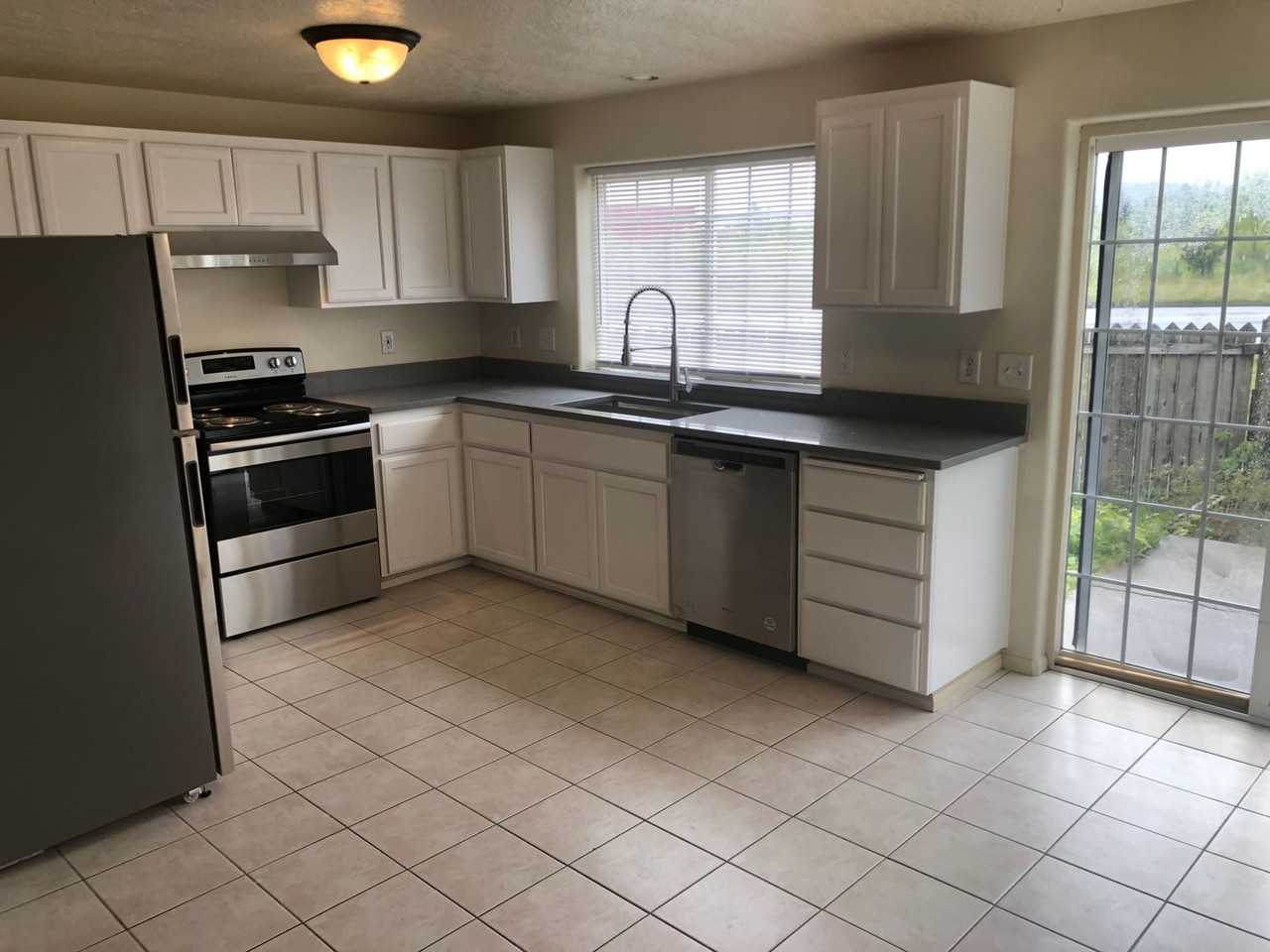 4478 Fergus Ave - Photo 5 of 13