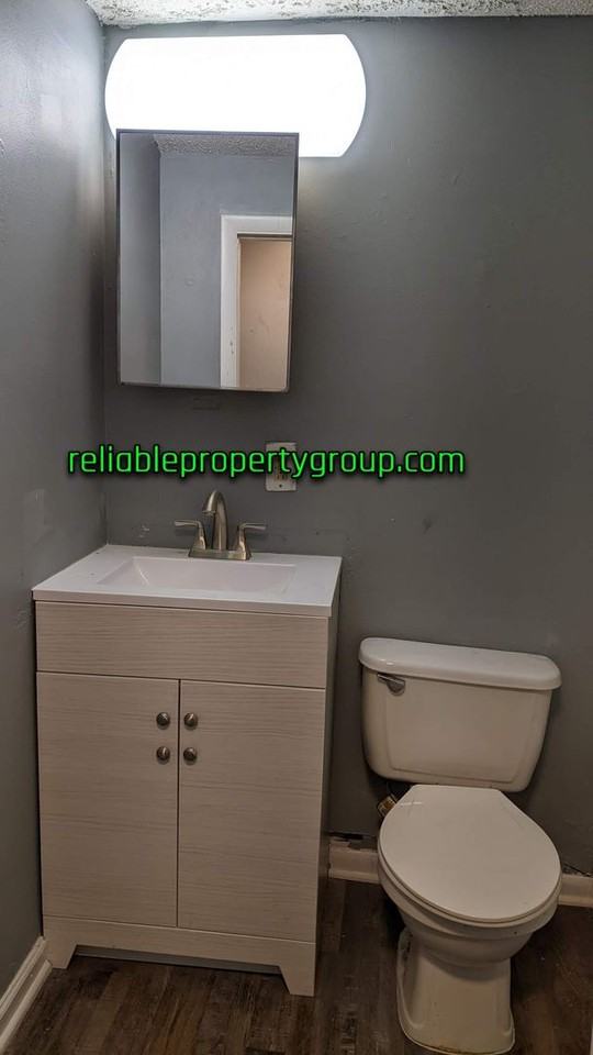 805 N Washington St #10 - Photo 6 of 7