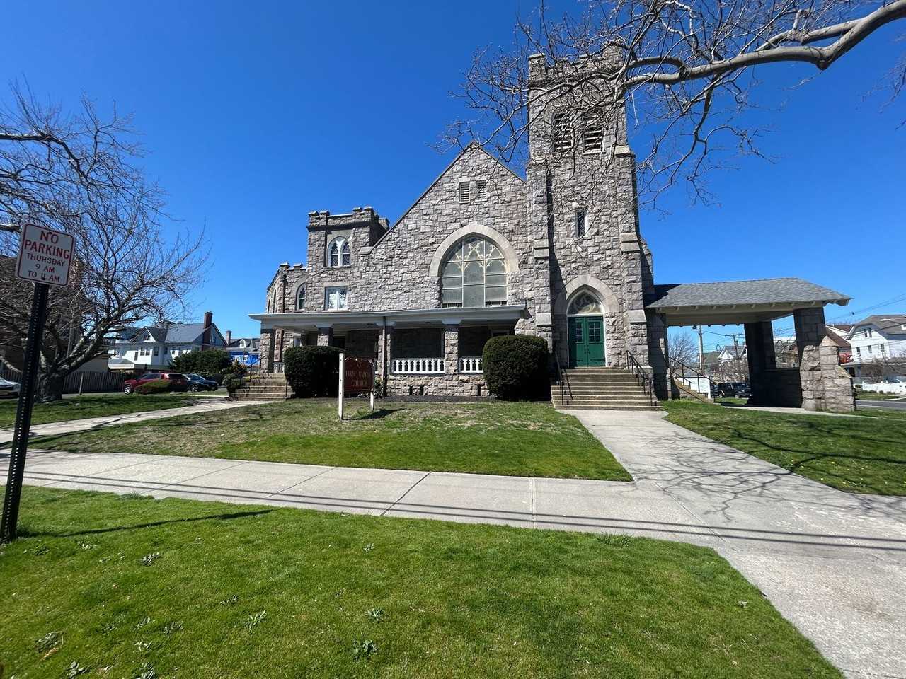 1402 Mattison Ave - Photo 7 of 18