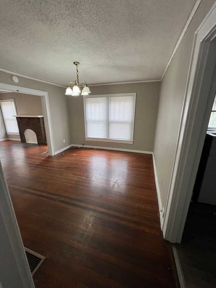 901 Moss St - Photo 6 of 7