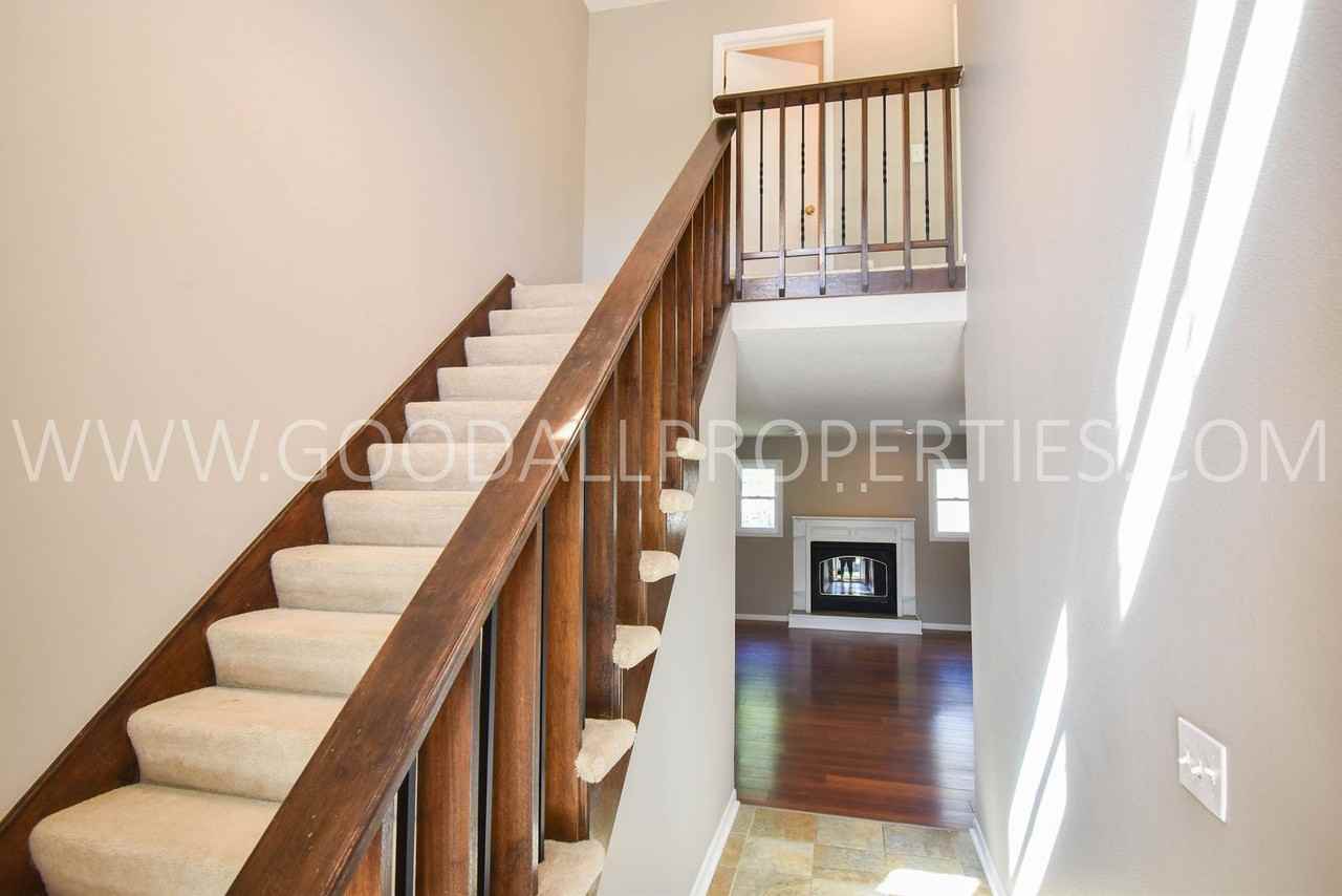 716 Knolls Ct - Photo 7 of 23