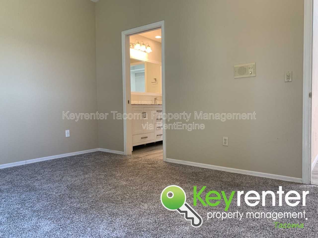 3009 208th Ave E - Photo 5 of 43