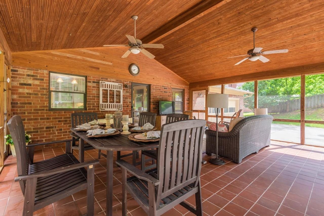 7821 Ramsgate Dr - Photo 4 of 23