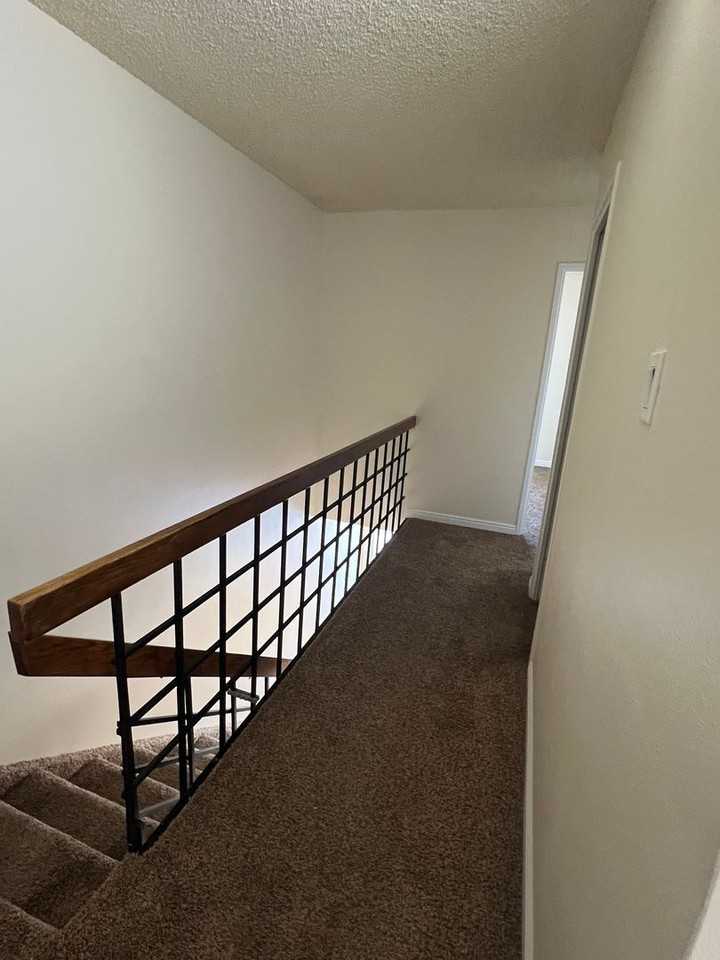 363 Pinecone Dr - Photo 7 of 18