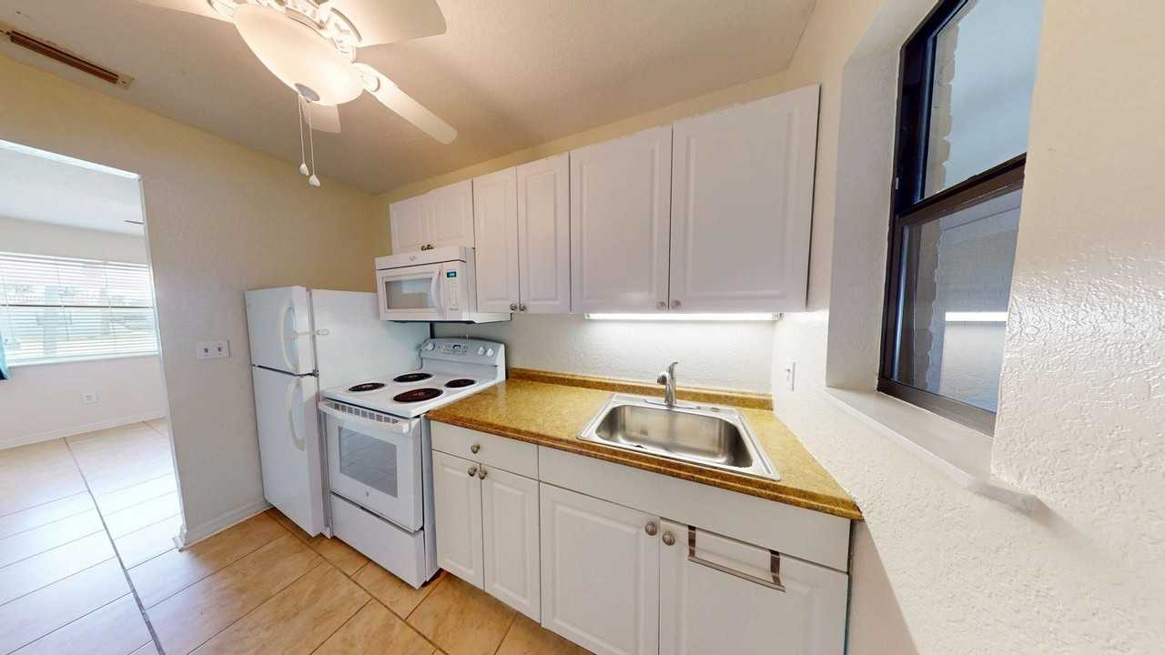 757 Flamingo Dr - Photo 6 of 24