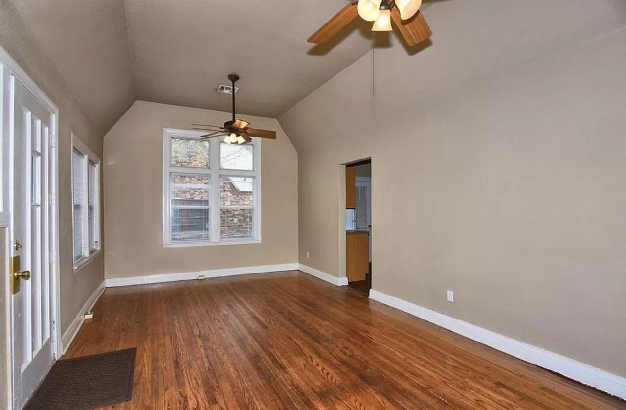 903 N Columbia Pl - Photo 4 of 33