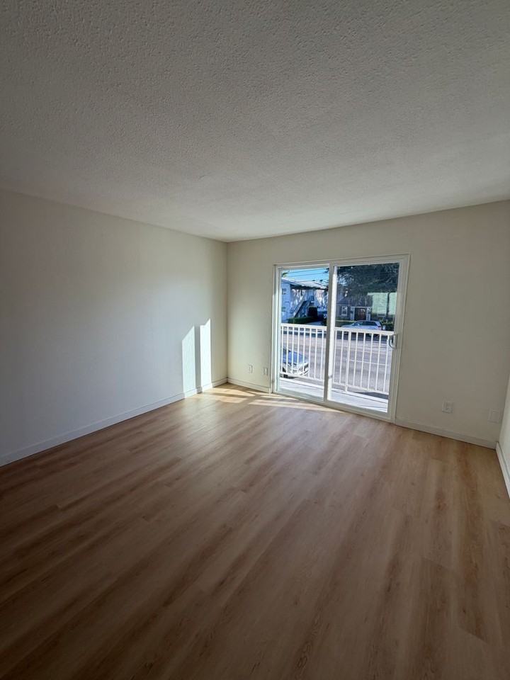 Oxnard - SSM Holdings, LLC - Photo 2 of 28