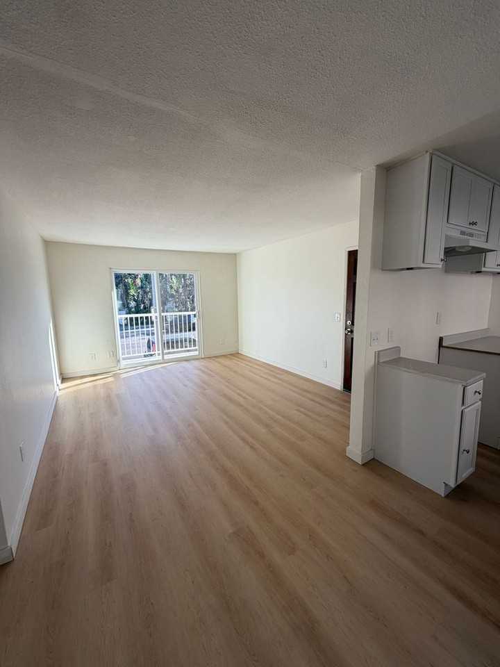 Oxnard - SSM Holdings, LLC - Photo 6 of 28