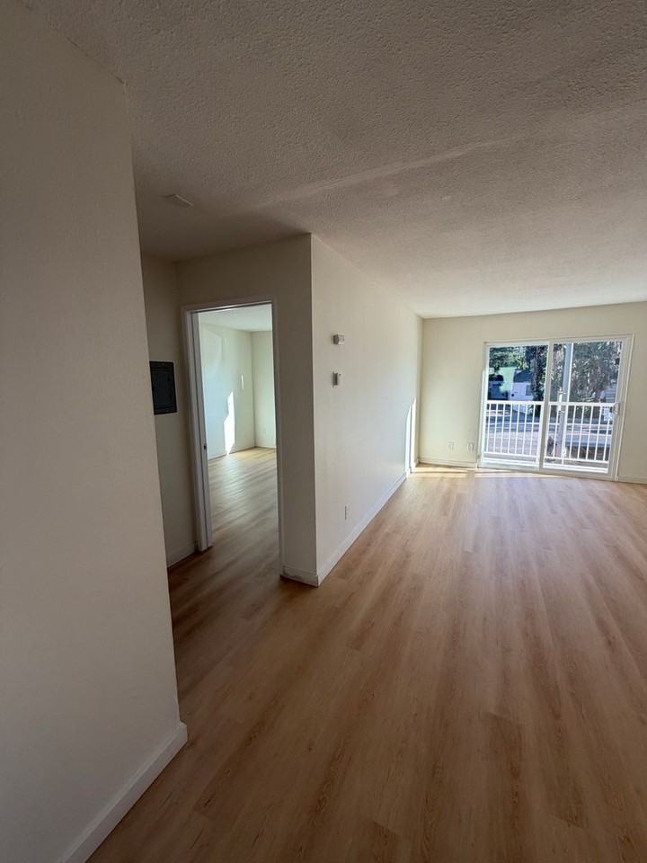 Oxnard - SSM Holdings, LLC - Photo 7 of 28