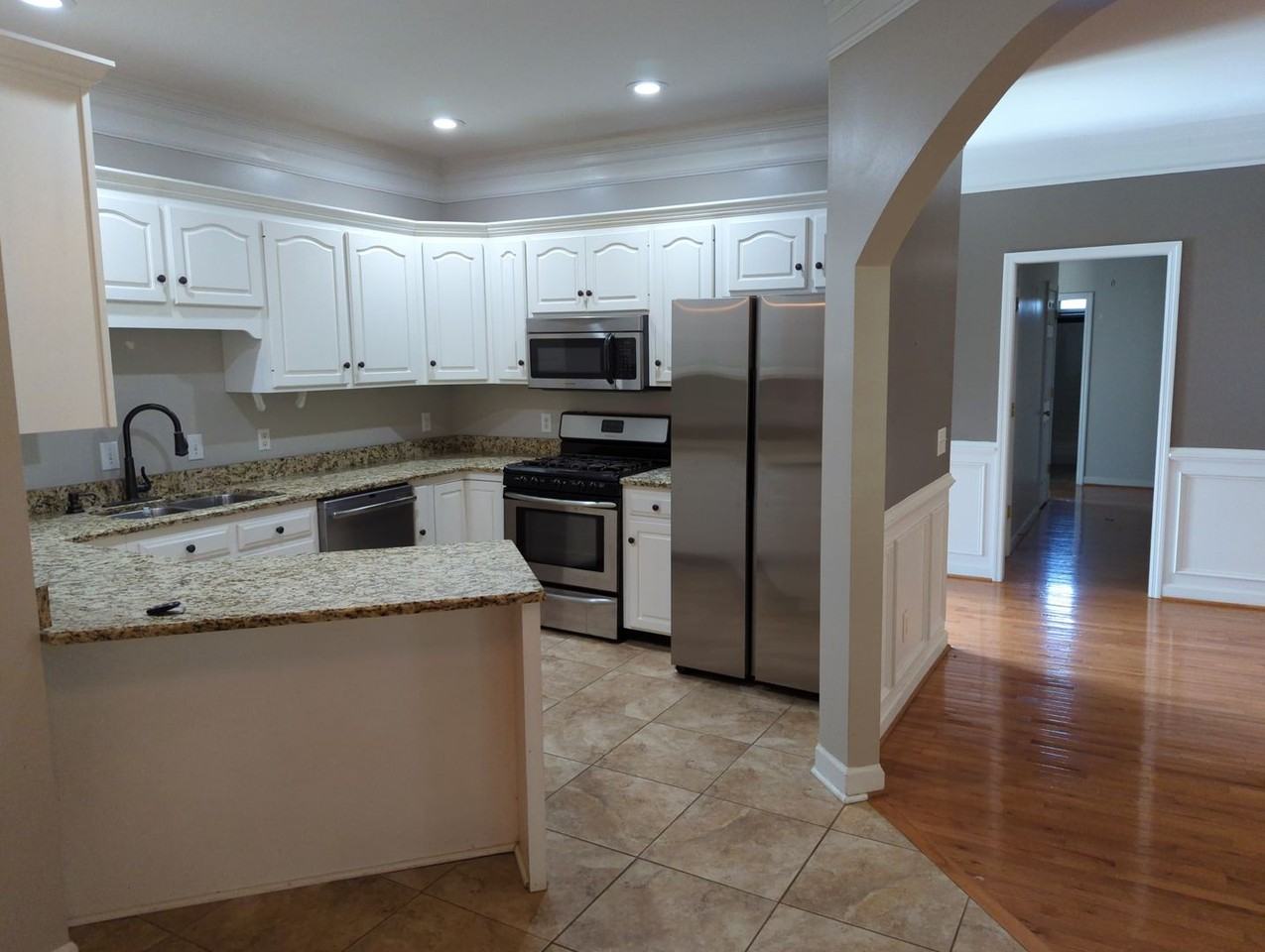 8597 Flowerdale Dr - Photo 6 of 15