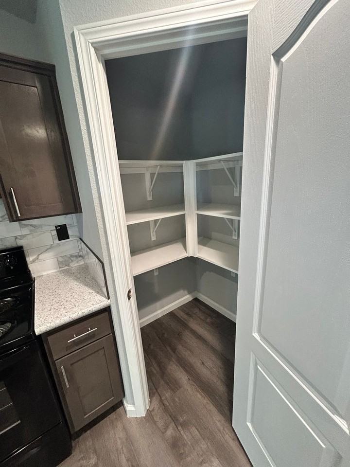 3623 Toomes Rd - Photo 5 of 15