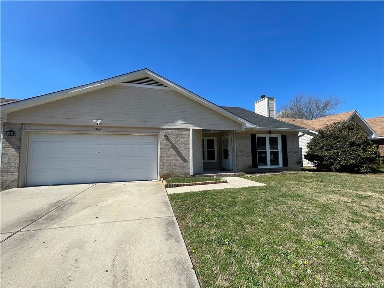 2840 Chillingworth Dr - Photo 2 of 22