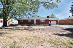 featured image of 325 S 3rd W