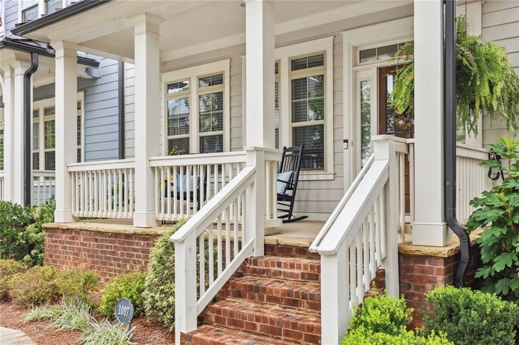 1007 N Edgemont Dr - Photo 2 of 22