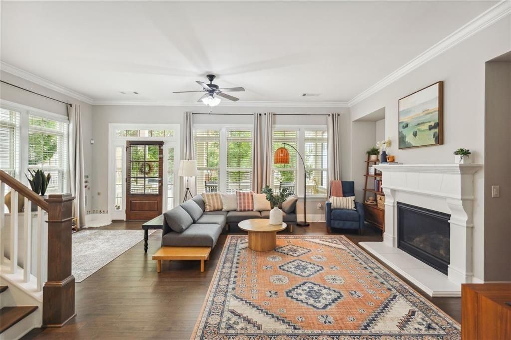 1007 N Edgemont Dr - Photo 5 of 22