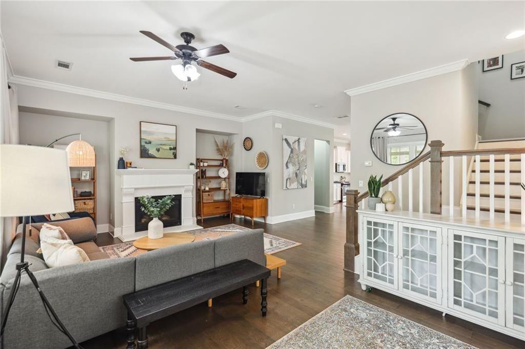 1007 N Edgemont Dr - Photo 6 of 22