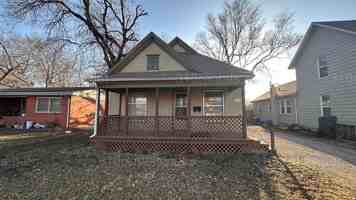 featured image of 330 S Elizabeth St