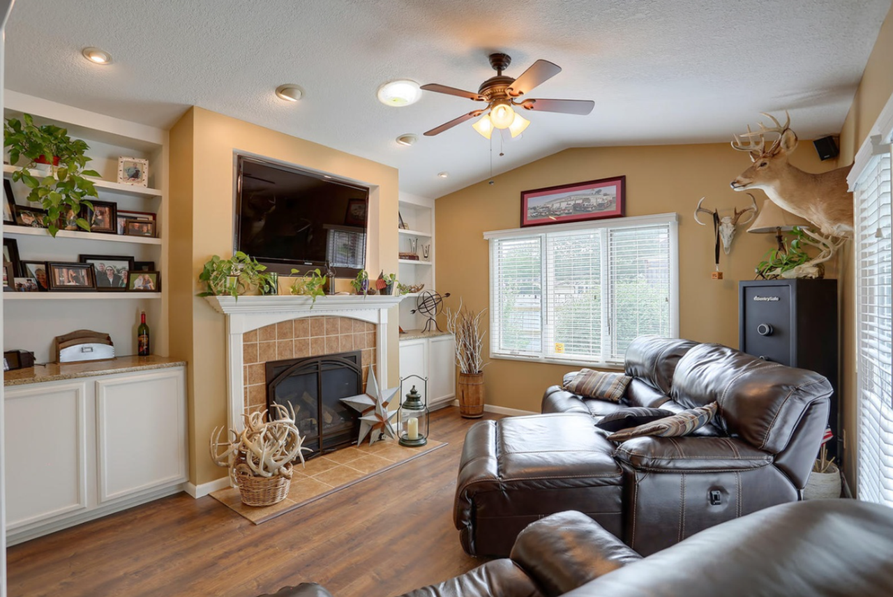 1712 Stratford Dr - Photo 7 of 13