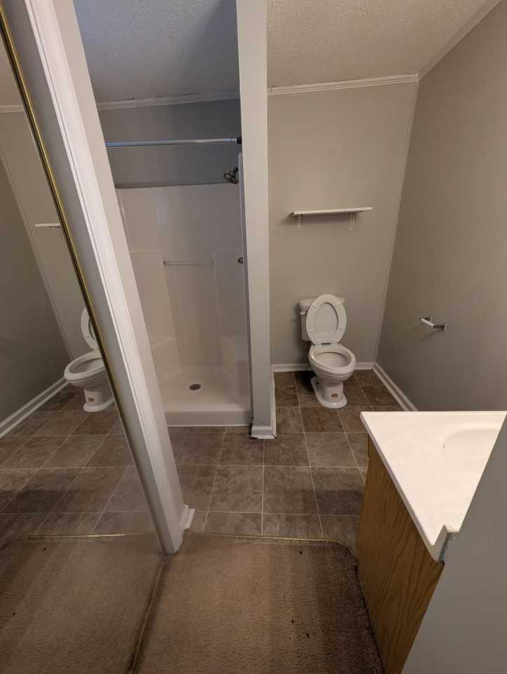 1542 Burning Bush Rd - Photo 4 of 9