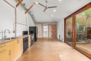 featured image of 1810 N 16th St