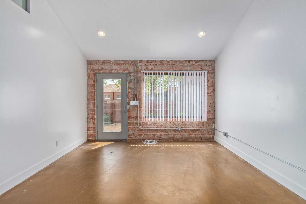 Steelyard Apartments - Photo 2 of 25