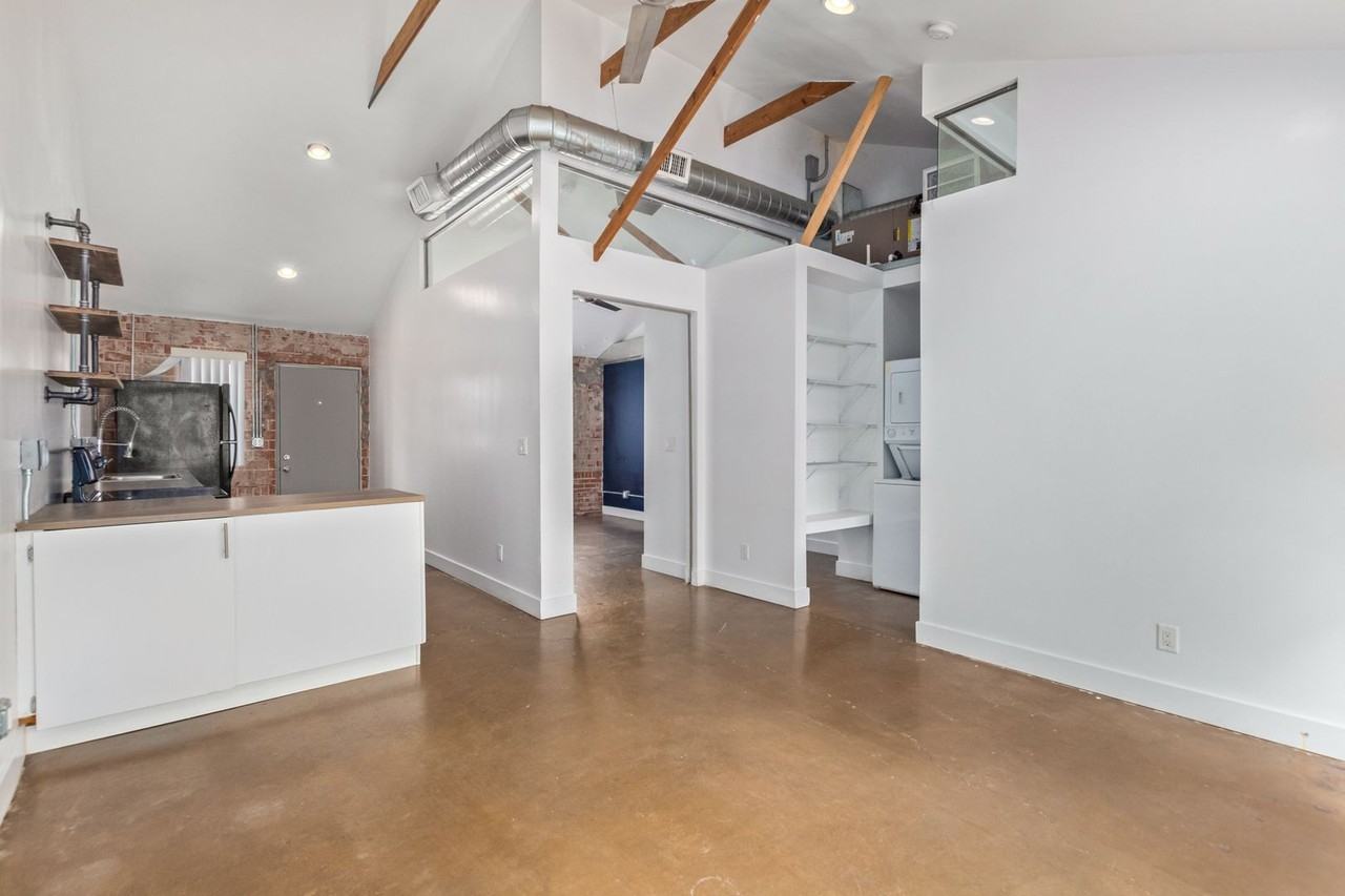 Steelyard Apartments - Photo 4 of 25