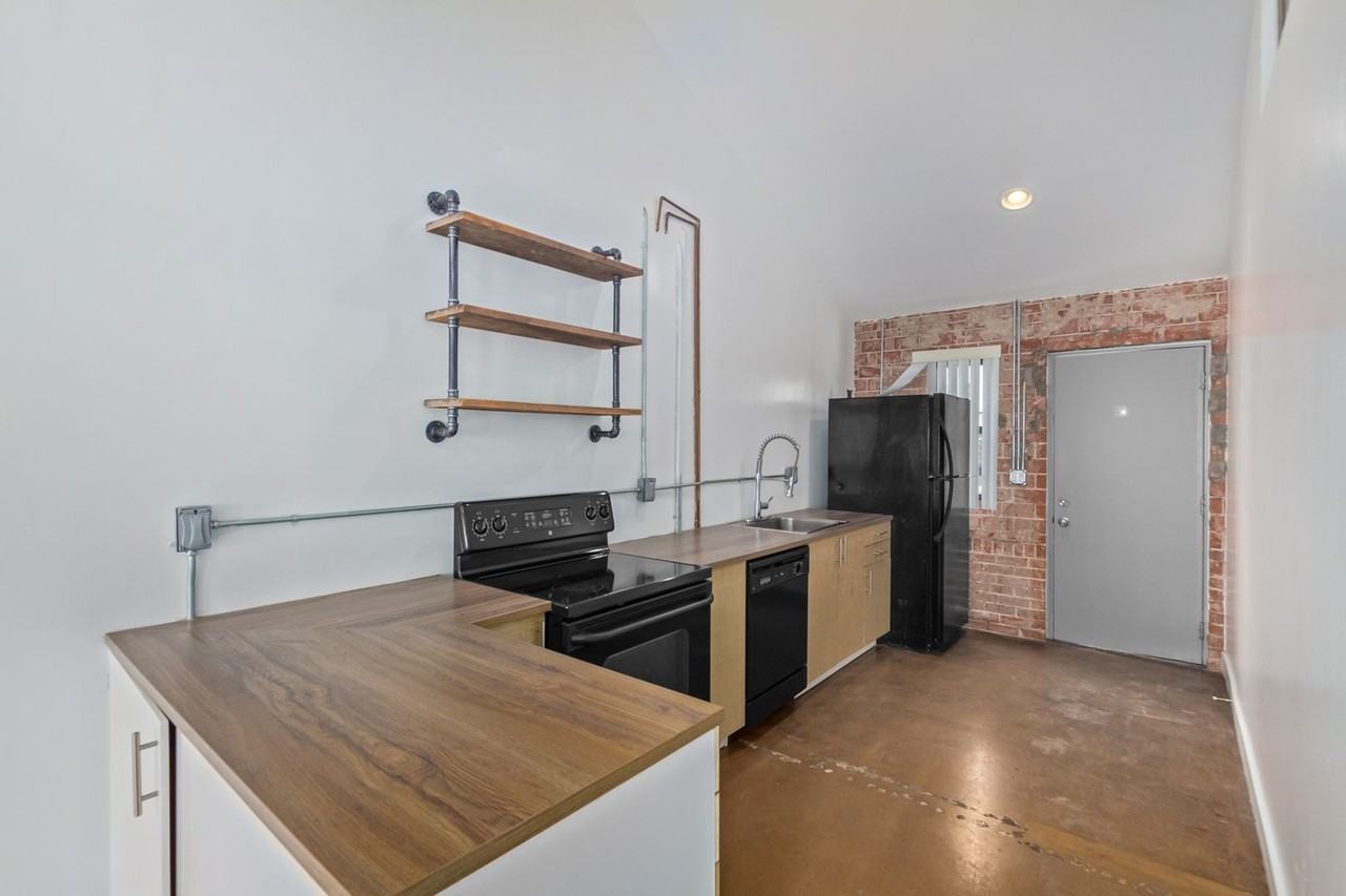 Steelyard Apartments - Photo 5 of 25