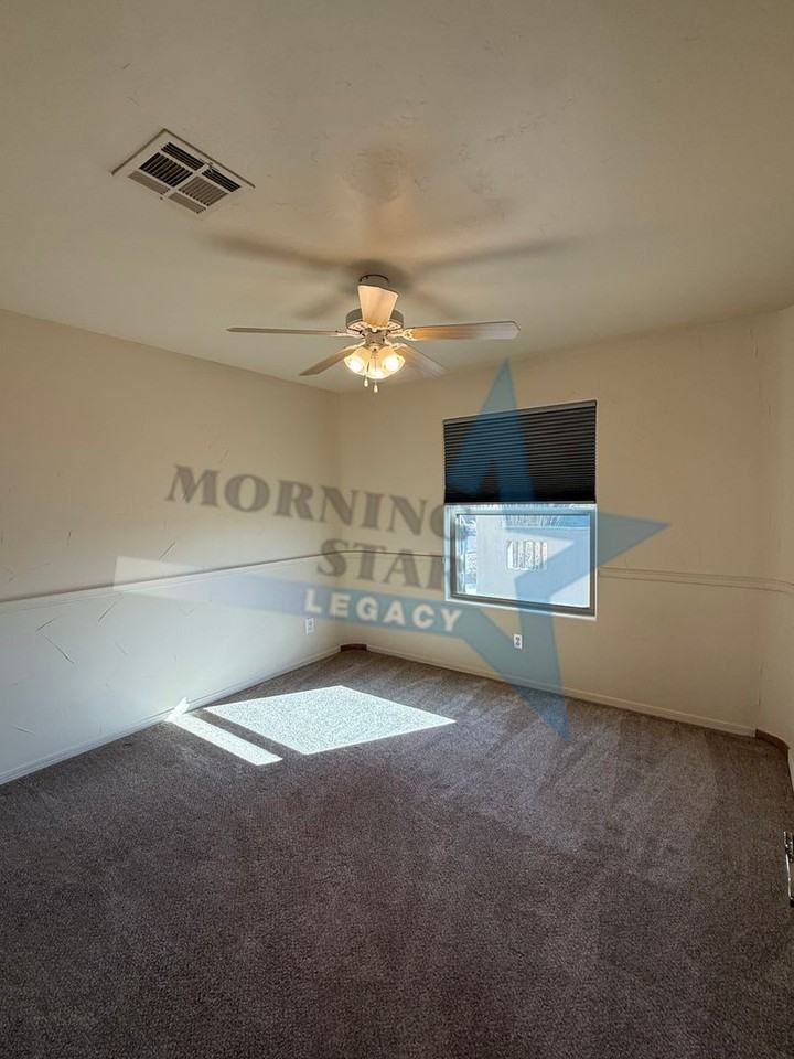 1893 Coyote Ridge Dr - Photo 6 of 38